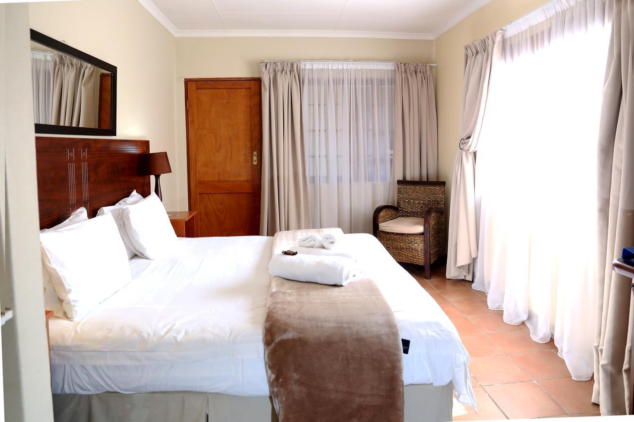 Morulana Guest House Kempton Park Dış mekan fotoğraf