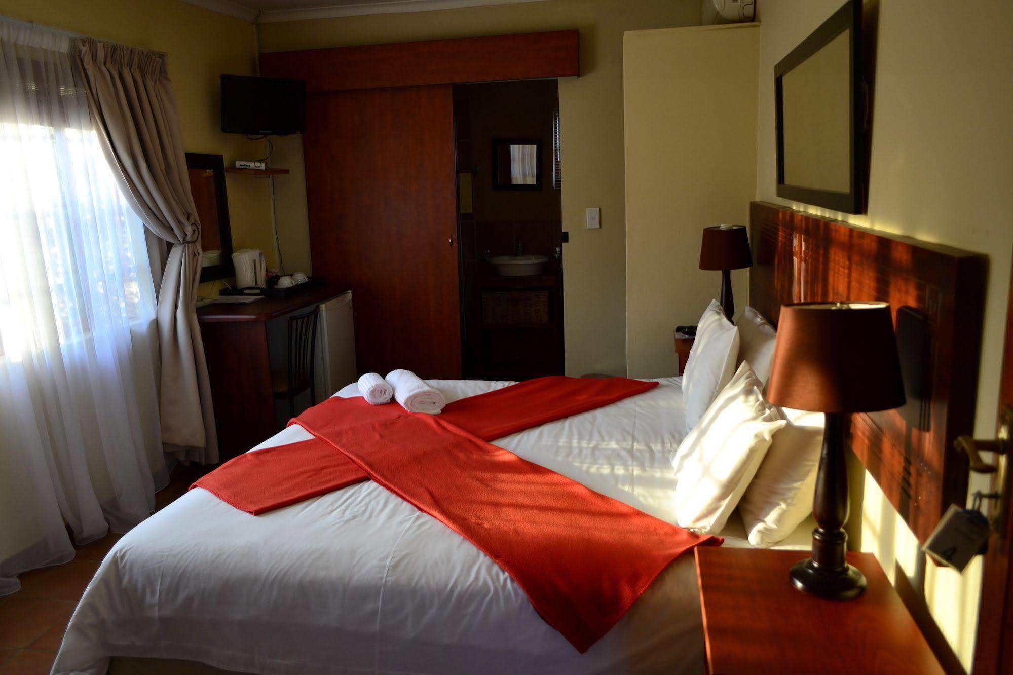 Morulana Guest House Kempton Park Dış mekan fotoğraf