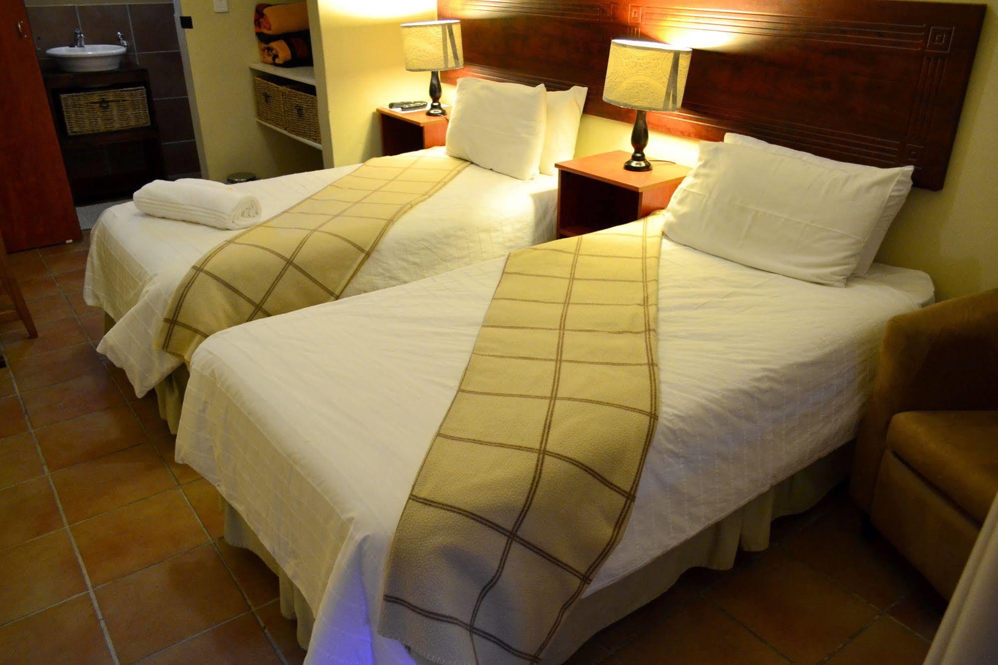 Morulana Guest House Kempton Park Dış mekan fotoğraf